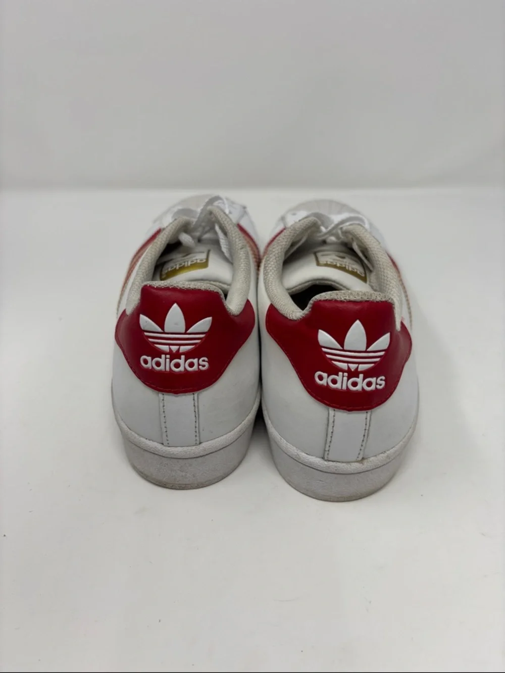 Adidas | 9 superstar Classic White Sneakers with Red Stripes